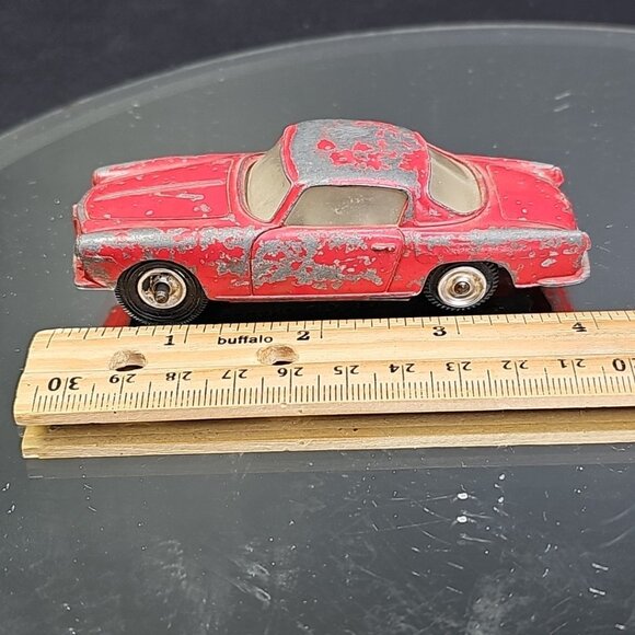Dinky ALFA ROMEO Coupe, #185, Made in England by Meccano, Rims OK Needs Rubber - Picture 10 of 10